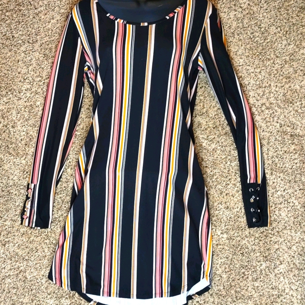 Cute Long Sleeve Dress. 92%Polyester, 8%Spandex